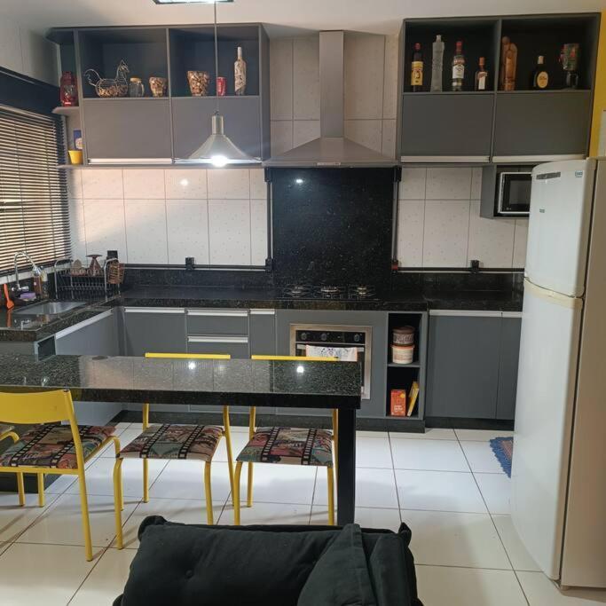 Gray House 4 Londrina - Pr Villa Ngoại thất bức ảnh